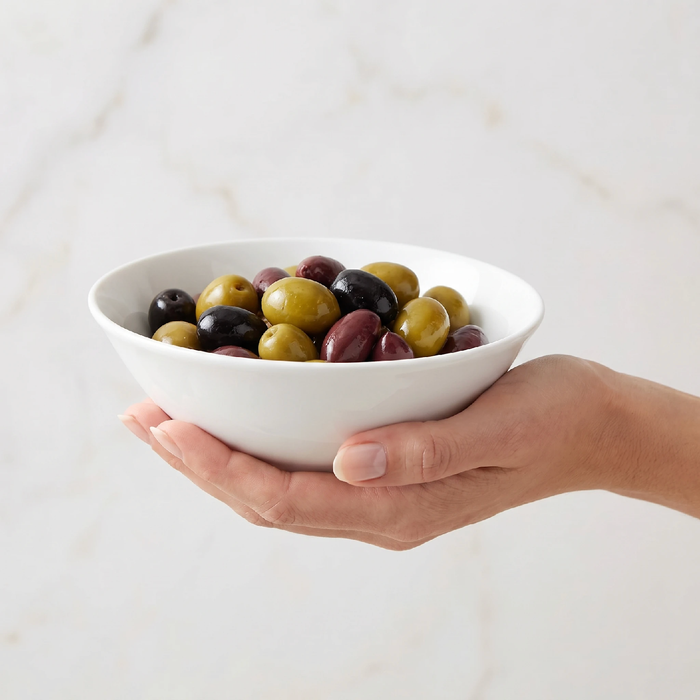 Almonds 13cm (5") Bowl in use