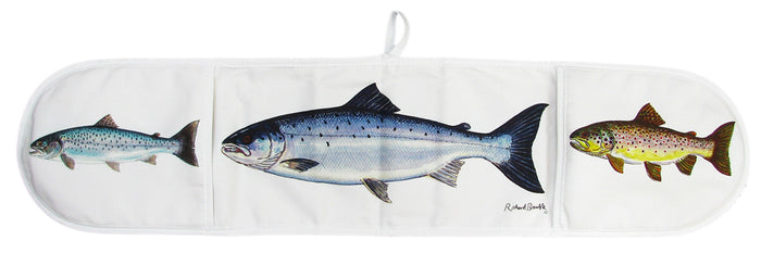 Salmon & Trout Cotton Oven Gloves in use