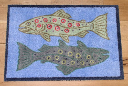 Deluxe selection Whole Side of Hebridean Peat Smoked Salmon with 65cm Salmon platter & Gamefish floormat (UK destinations only) styled on the table