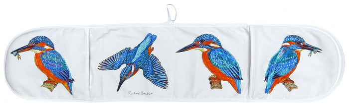 Kingfisher Cotton Oven Gloves styled on the table