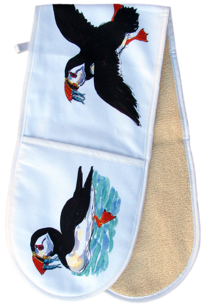 Puffin Cotton Oven Gloves in use